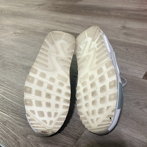 Nike Air Max 90 Futura Mint Green Women’s Sneakers - Picture 10 of 14